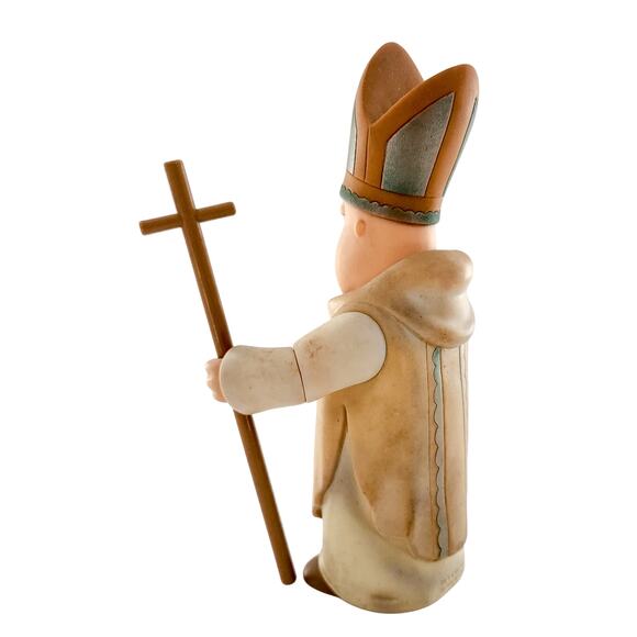 The Pope Family Guy Series 3 2005 Mezco Toys Action Figure with Hat and Staff - Picture 6 of 9